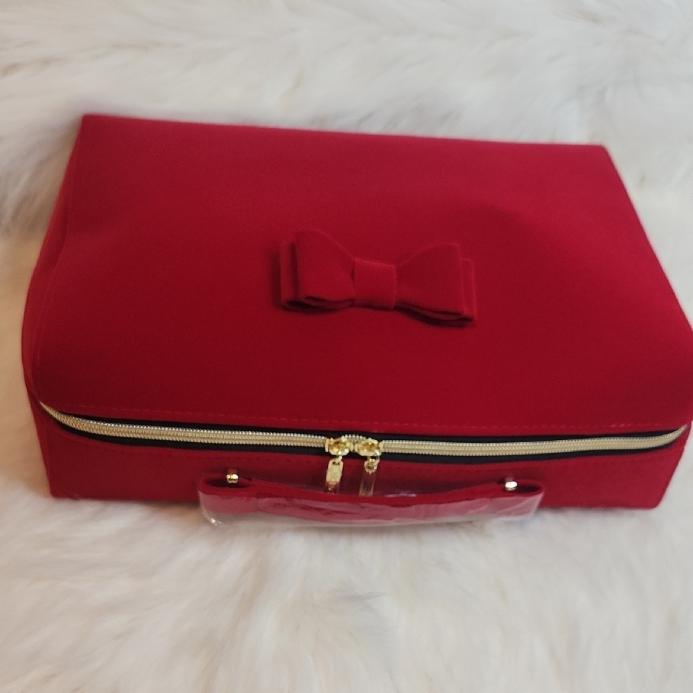 Elegant Estee Lauder Red Bow Cosmetic Bag. Size 13" by 11". - Picture 3 of 11